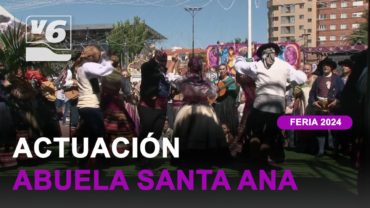 Actuación del grupo de folklore abuela Santa Ana