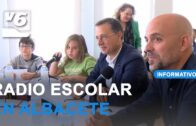 Colegio Carlos V inaugura Radio Tiza con el alcalde de Albacete